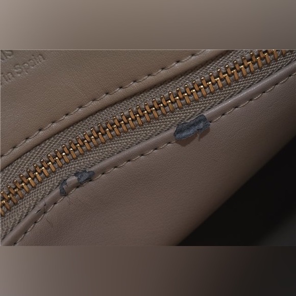 Authentic Louis Vuitton Vernis Houston Shoulder Hand Bag Yellow datecode LW0959 - Picture 17 of 17